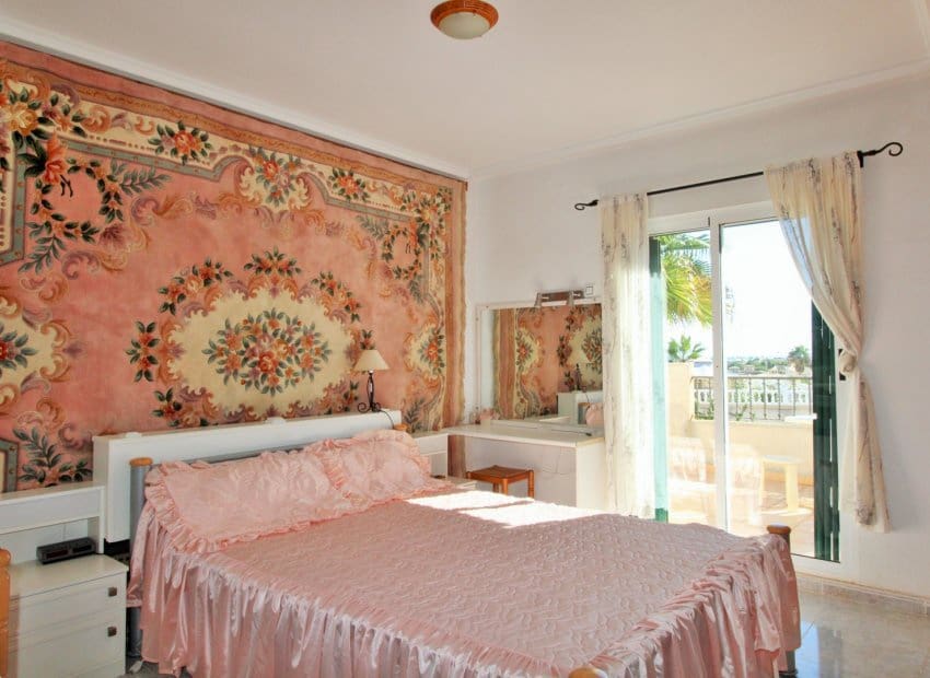 3 Zimmer Haus zu verkaufen in Villamartin mit Pool - 249.990 € (Ref: 9394333)