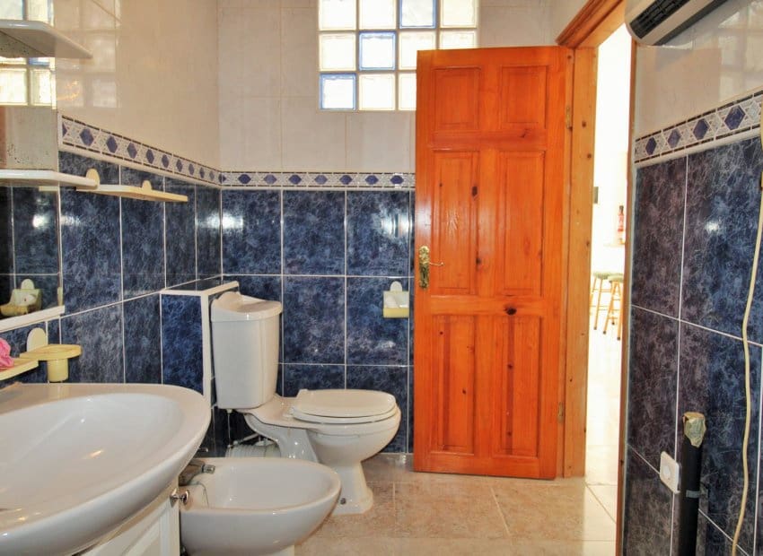 3 Zimmer Haus zu verkaufen in Villamartin mit Pool - 249.990 € (Ref: 9394333)