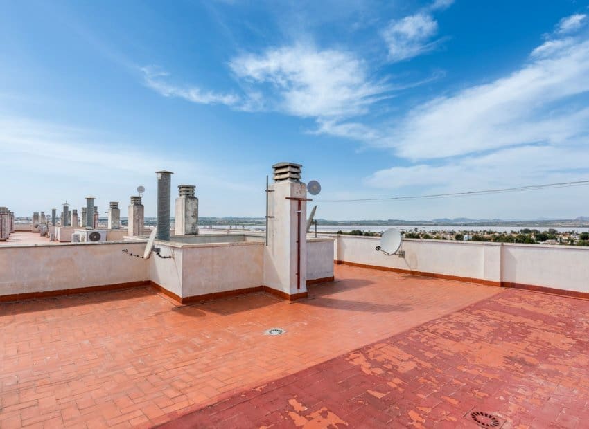 2 slaapkamer Appartement te koop in Torrevieja met zwembad - € 129.000 (Ref: 9394334)