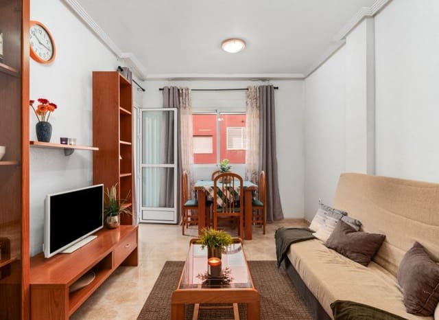 Apartamento de 2 habitaciones en Parque de las Naciones, Torrevieja en venta con piscina - 129.000 € (Ref: 9394334)