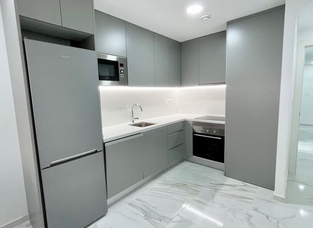 2 quarto Apartamento para venda em Centro, Torrevieja - 239 000 € (Ref: 9394335)