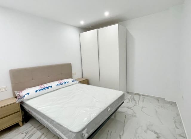 2 quarto Apartamento para venda em Centro, Torrevieja - 239 000 € (Ref: 9394335)