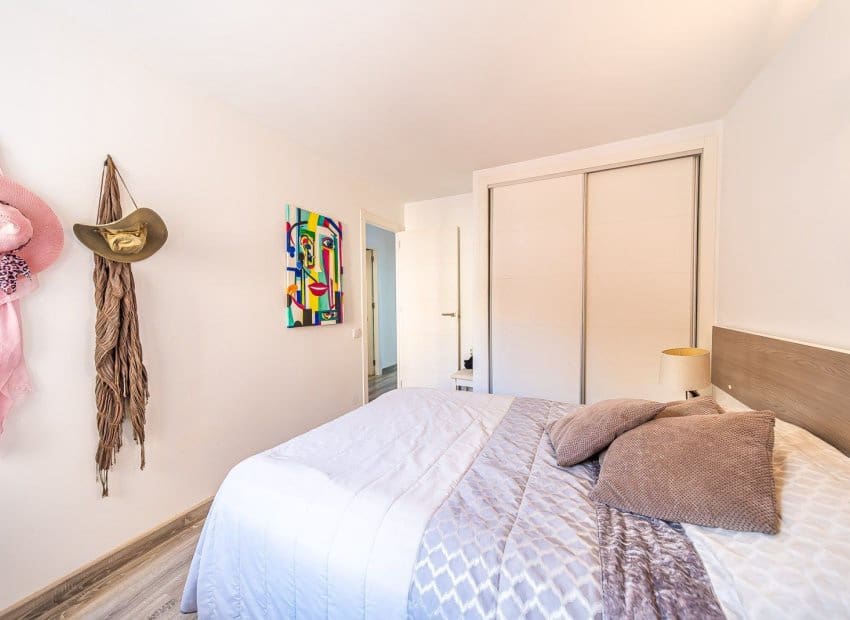 Apartamento Playa de 3 habitaciones en Torrevieja en venta - 369.000 € (Ref: 9394337)