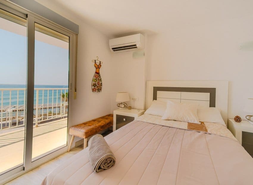 Apartamento Playa de 3 habitaciones en Torrevieja en venta - 369.000 € (Ref: 9394337)