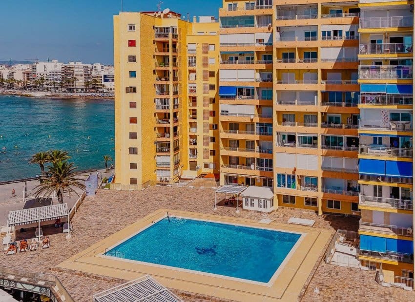 Apartamento Playa de 3 habitaciones en Torrevieja en venta - 369.000 € (Ref: 9394337)
