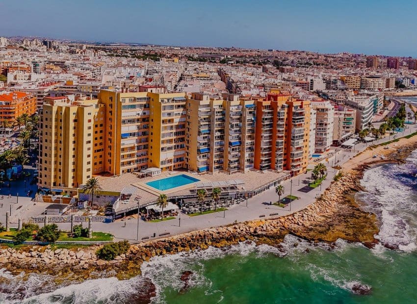 Apartamento Playa de 3 habitaciones en Torrevieja en venta - 369.000 € (Ref: 9394337)