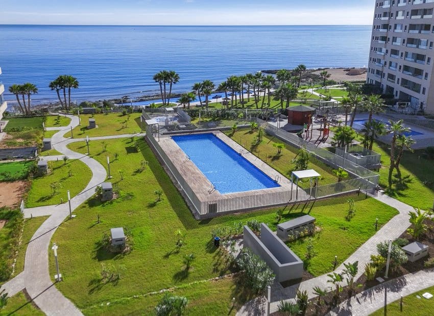 3 chambre Appartement de Plage à vendre à Punta Prima avec piscine - 599 000 € (Ref: 9394339)