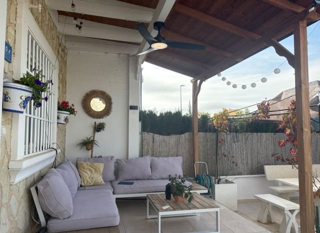 3 quarto Casa em Banda para venda em Algorfa com piscina - 220 000 € (Ref: 9394340)