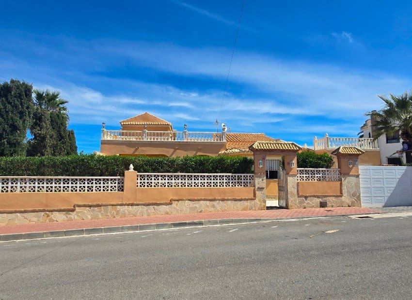 5 soverom Villa til salgs i El Chaparral med svømmebasseng - € 595 000 (Ref: 9397013)