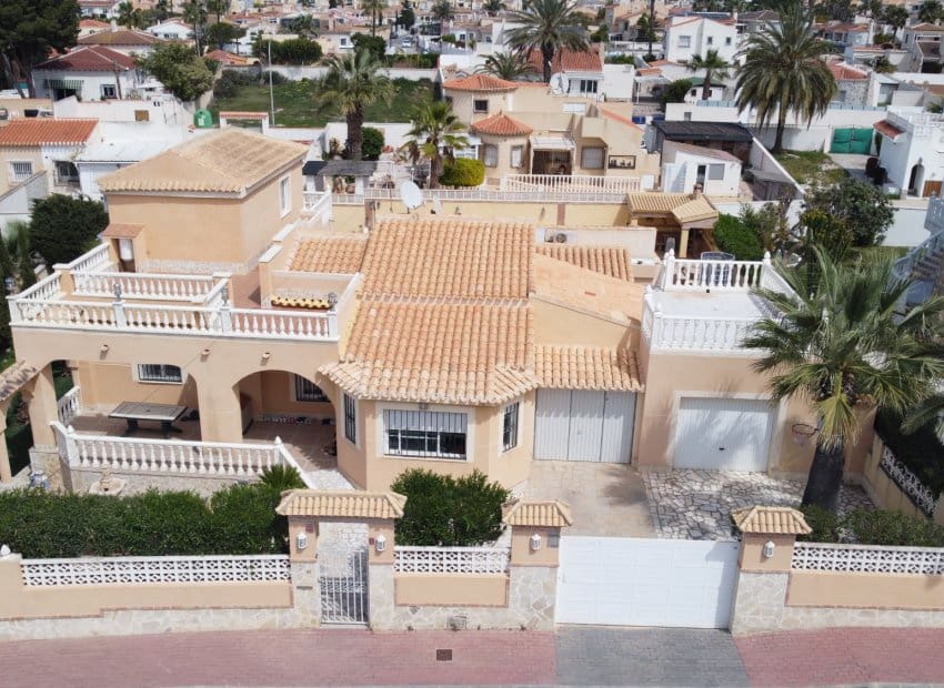 5 soverom Villa til salgs i El Chaparral med svømmebasseng - € 595 000 (Ref: 9397013)