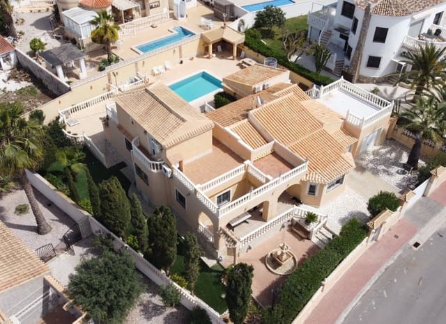 5 soverom Villa til salgs i El Chaparral, Torrevieja med svømmebasseng - € 595 000 (Ref: 9397013)