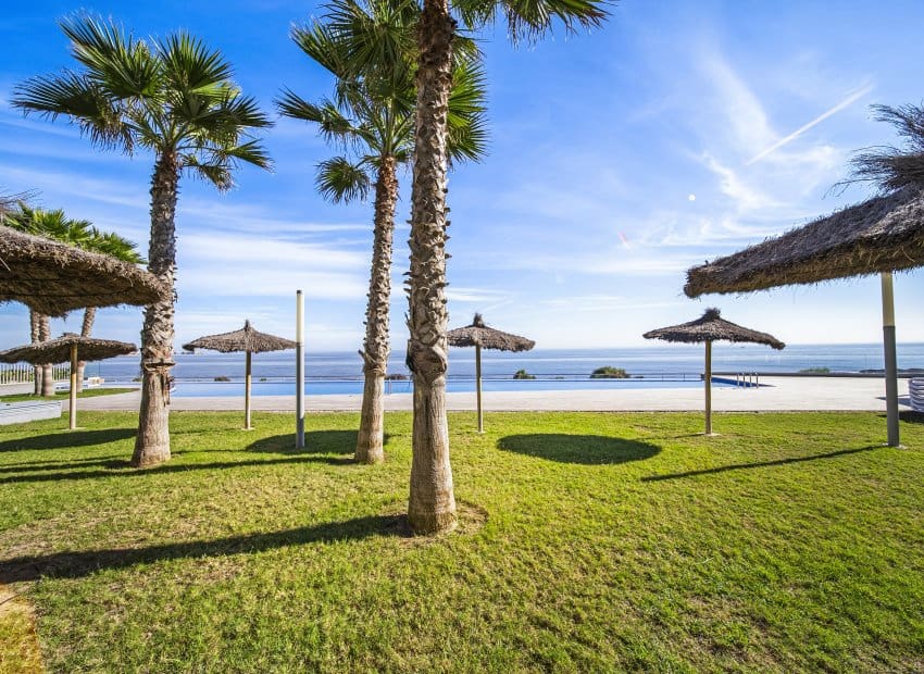 2 bedroom Beach Apartment for sale in Punta Prima with pool - € 460,000 (Ref: 9397014)