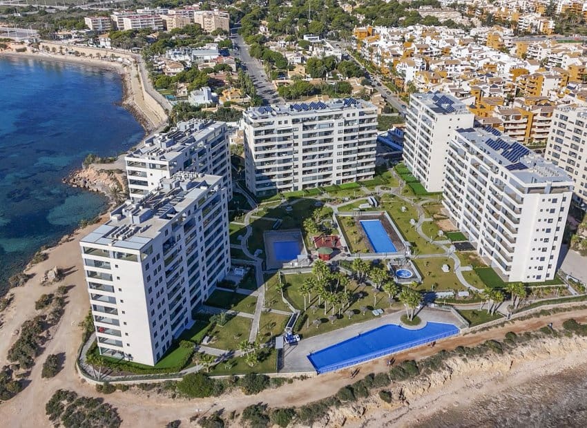2 bedroom Beach Apartment for sale in Punta Prima with pool - € 460,000 (Ref: 9397014)