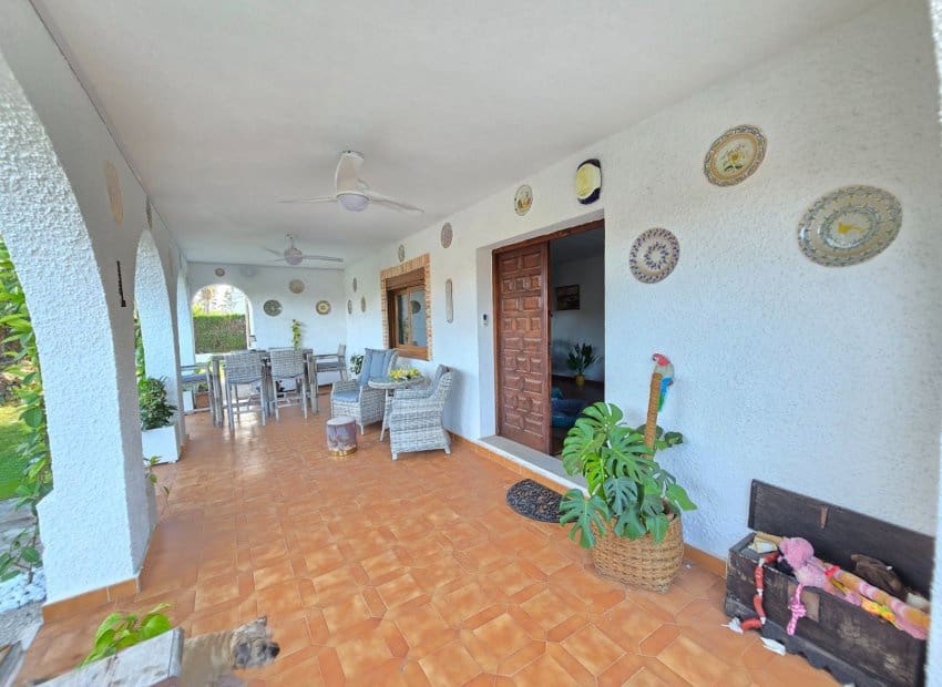 5 slaapkamer Villa te koop in Orihuela Costa met zwembad garage - € 850.000 (Ref: 9398845)