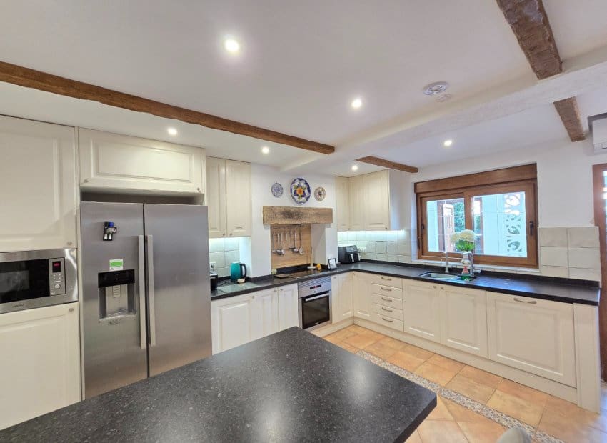 5 slaapkamer Villa te koop in Orihuela Costa met zwembad garage - € 850.000 (Ref: 9398845)