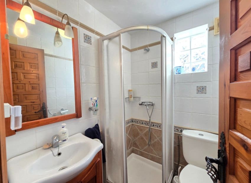 5 slaapkamer Villa te koop in Orihuela Costa met zwembad garage - € 850.000 (Ref: 9398845)