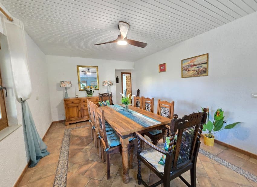 5 slaapkamer Villa te koop in Orihuela Costa met zwembad garage - € 850.000 (Ref: 9398845)