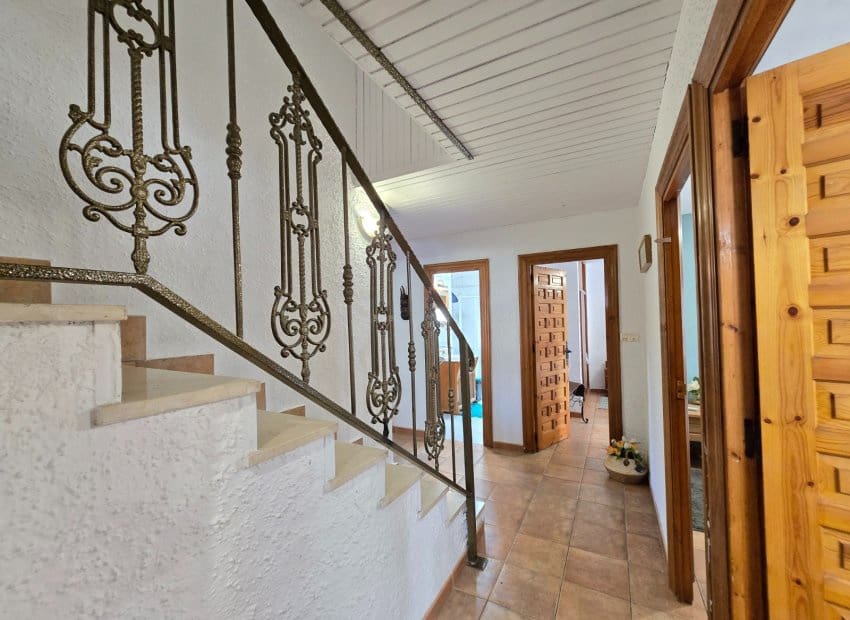 5 slaapkamer Villa te koop in Orihuela Costa met zwembad garage - € 850.000 (Ref: 9398845)