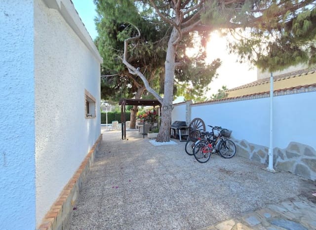 5 quarto Moradia para venda em Cabo Roig, Orihuela com piscina garagem - 850 000 € (Ref: 9398845)