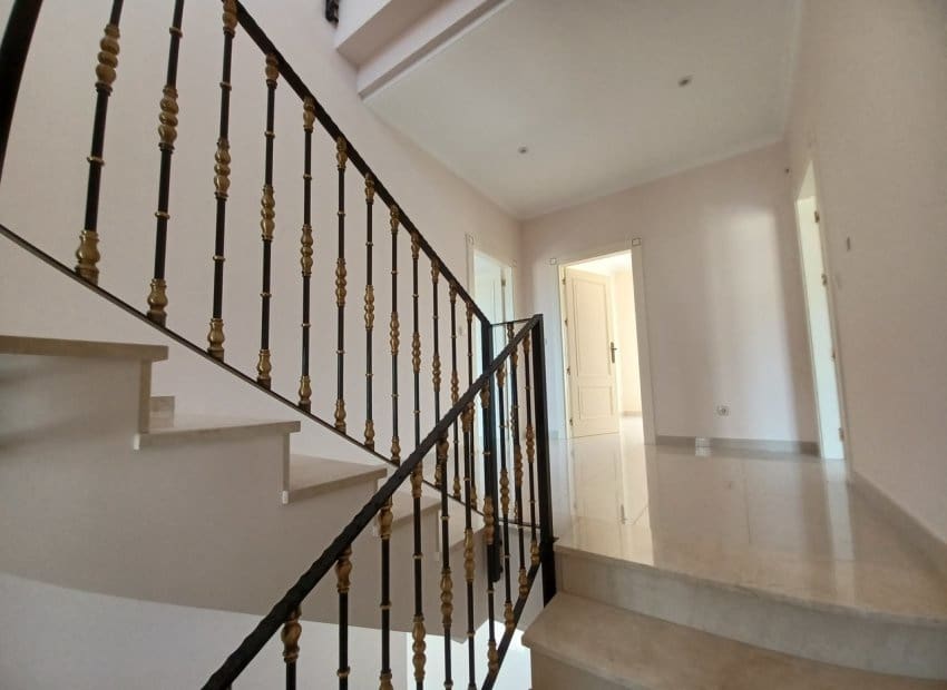 4 bedroom Villa for sale in Cabo Roig with pool - € 910,000 (Ref: 9398846)