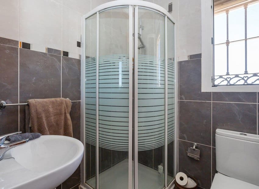 6 chambre Villa/Maison à vendre à Los Balcones avec piscine - 610 000 € (Ref: 9398847)