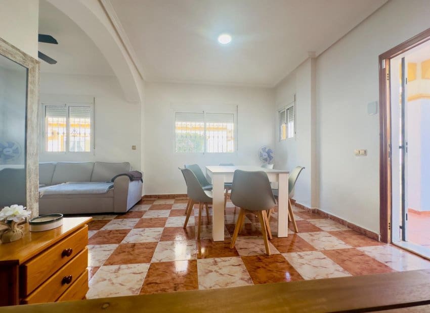 2 sovrum Semi-fristående Villa till salu i La Regia med pool - 230 000 € (Ref: 9398848)