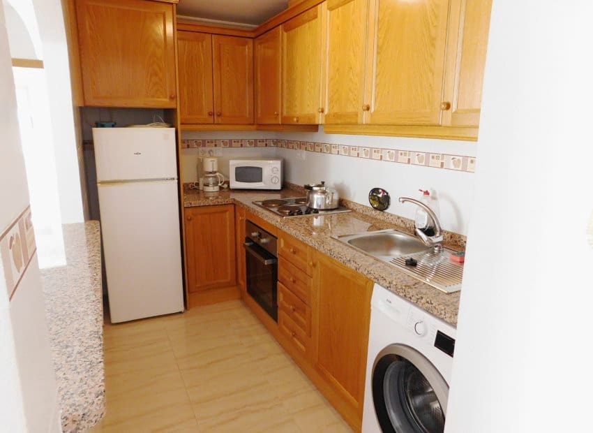 2 slaapkamer Appartement te koop in San Miguel de Salinas met zwembad - € 100.000 (Ref: 9403689)