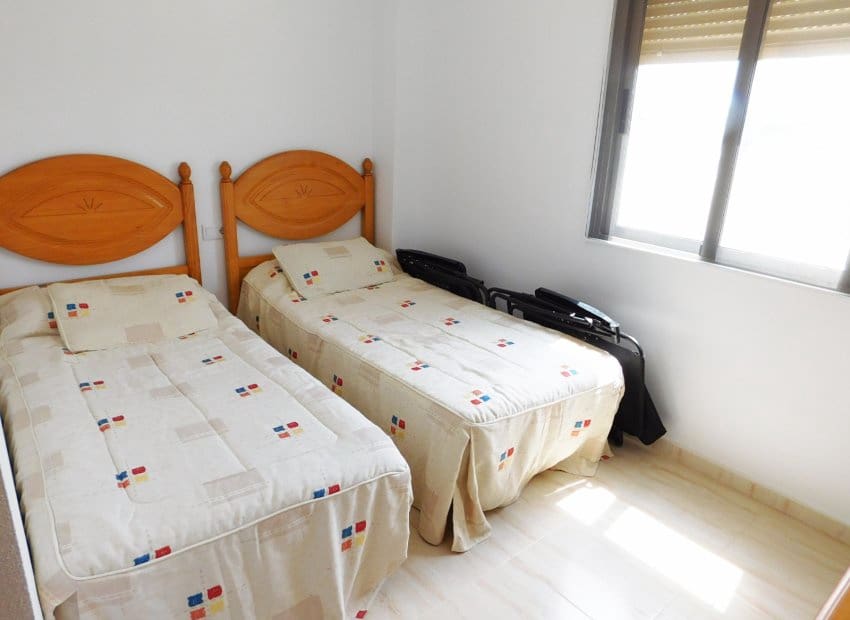 2 slaapkamer Appartement te koop in San Miguel de Salinas met zwembad - € 100.000 (Ref: 9403689)