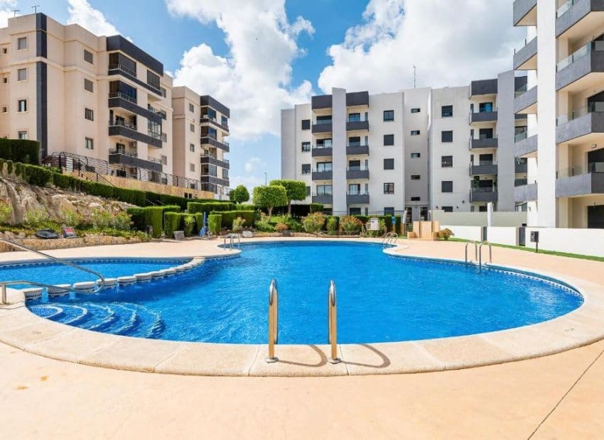 2 slaapkamer Appartement te koop in San Miguel de Salinas met zwembad - € 100.000 (Ref: 9403689)