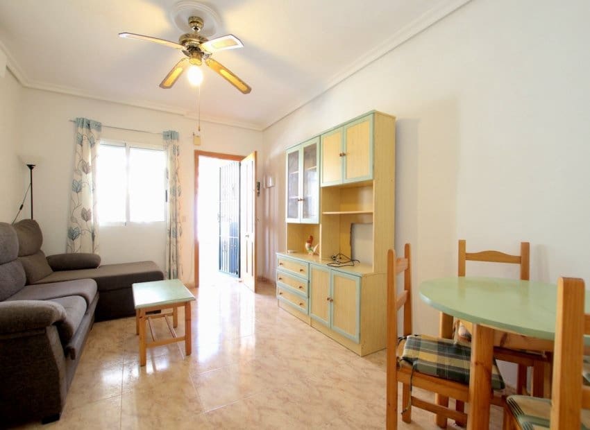 2 makuuhuone Bungalow myytävänä paikassa Los Balcones - 135 000 € (Ref: 9403692)