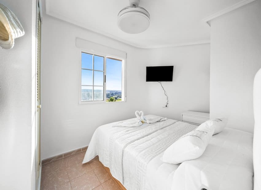 2 soveværelse Lejlighed til salg i La Mata med swimmingpool - € 172.900 (Ref: 9403694)