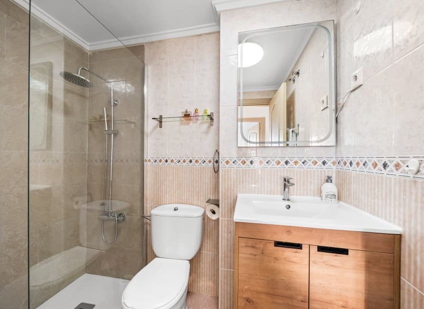 2 soveværelse Lejlighed til salg i La Mata med swimmingpool - € 172.900 (Ref: 9403694)