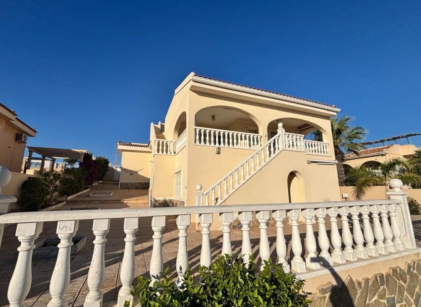 5 chambre Villa/Maison à vendre à Ciudad Quesada avec piscine - 595 000 € (Ref: 9403695)