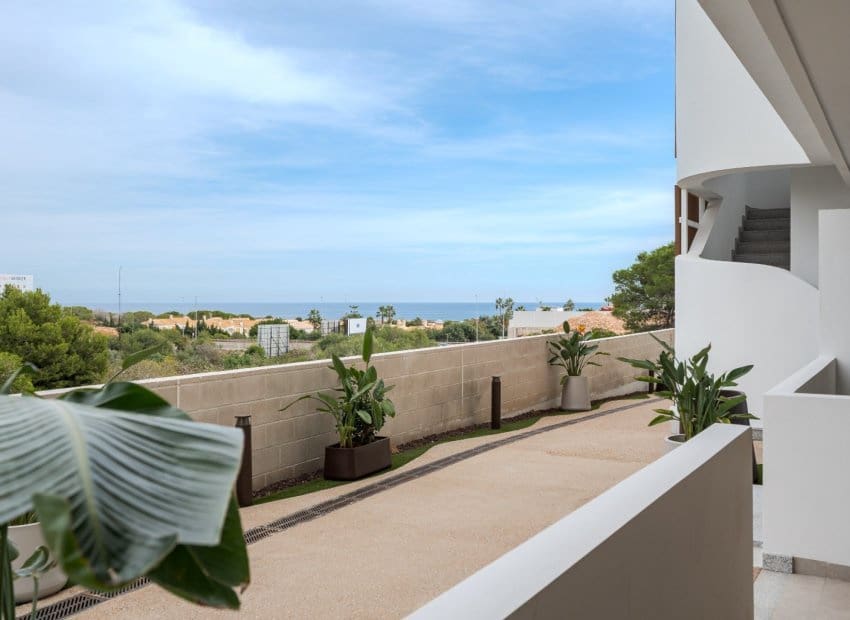 2 bedroom Apartment for sale in Orihuela Costa with pool - € 380,000 (Ref: 9403701)