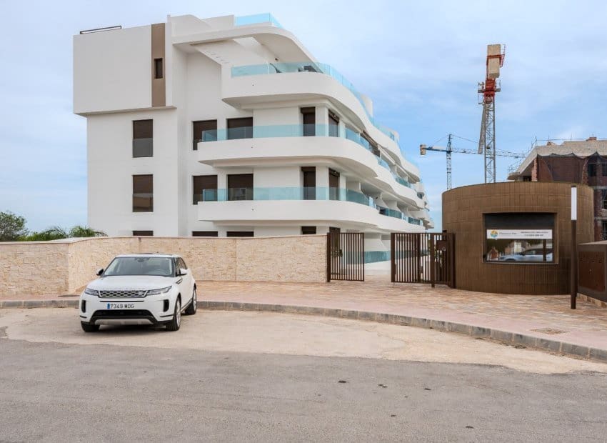 2 bedroom Apartment for sale in Orihuela Costa with pool - € 380,000 (Ref: 9403701)