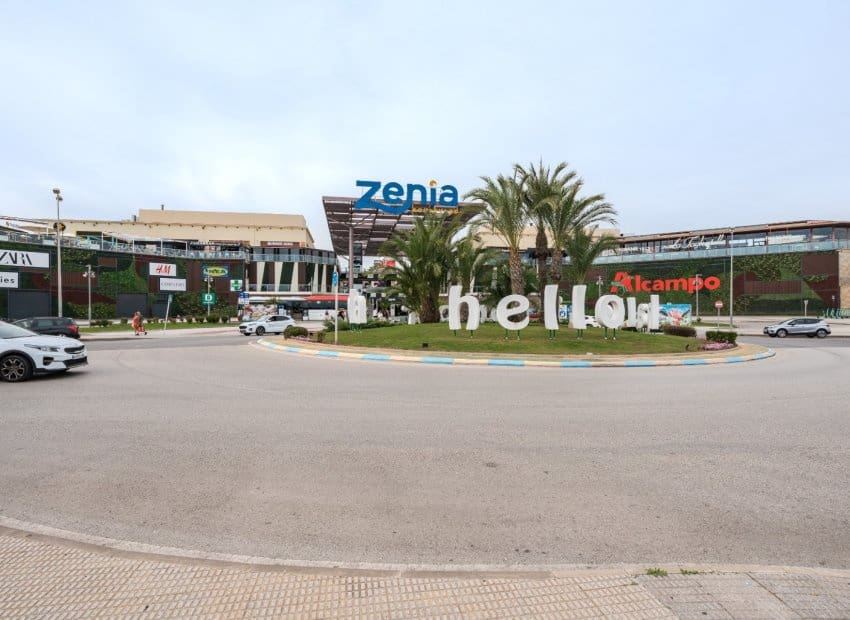 2 bedroom Apartment for sale in Orihuela Costa with pool - € 380,000 (Ref: 9403701)