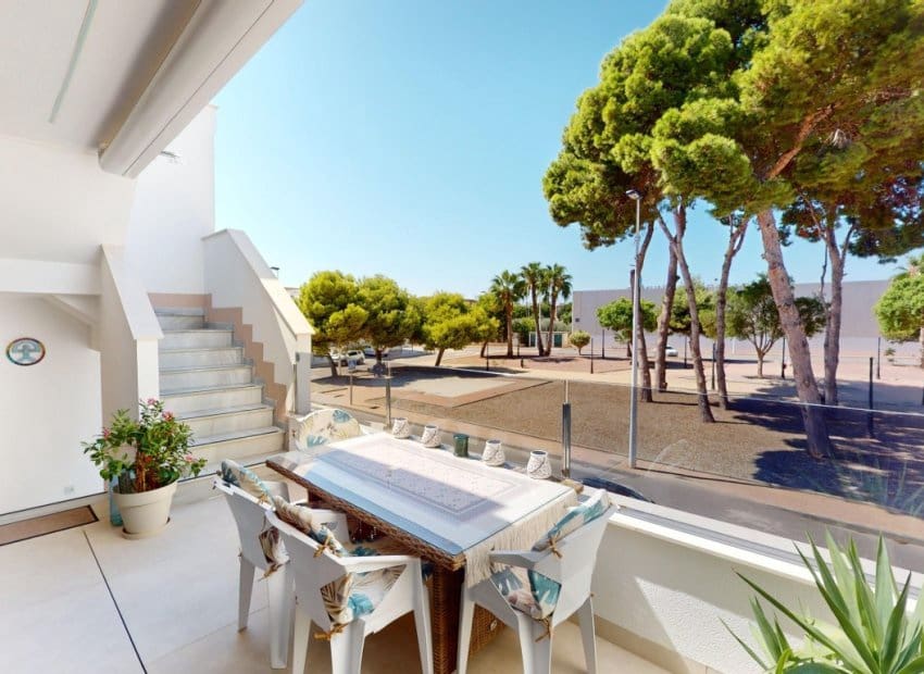 3 quarto Penthouse para venda em San Pedro del Pinatar com piscina - 355 000 € (Ref: 9409848)