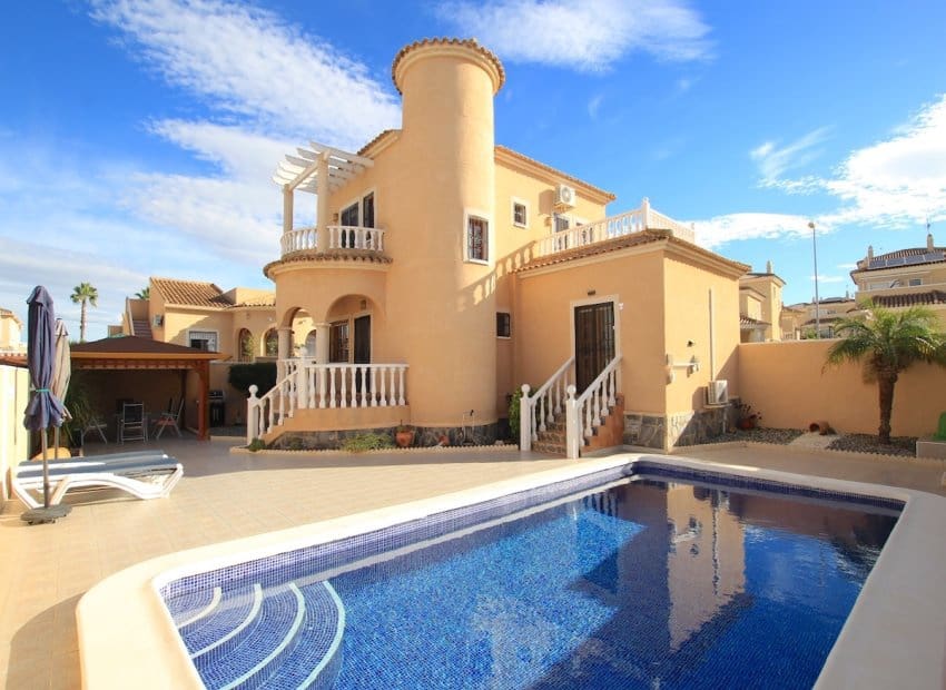 4 soverom Villa til salgs i Atalaya Park - € 365 000 (Ref: 9409851)