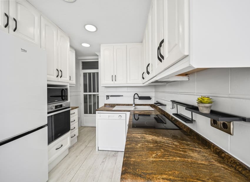 2 soverom Leilighet til salgs i Torrevieja - € 265 000 (Ref: 9412858)