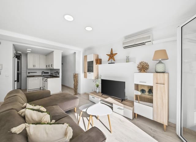 2 soveværelse Lejlighed til salg i Puerto Deportivo, Torrevieja - € 265.000 (Ref: 9412858)