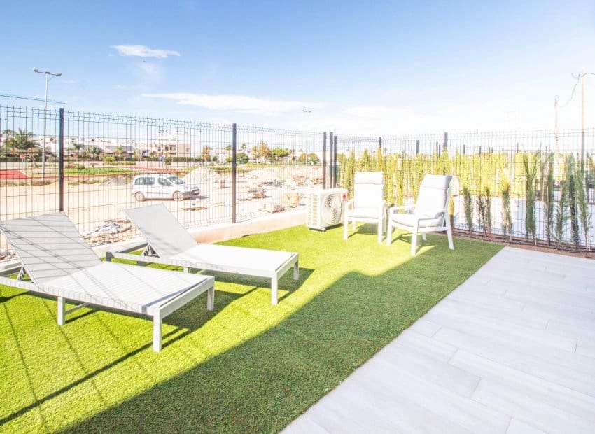 3 sovrum Bungalow till salu i Orihuela Costa med pool - 395 000 € (Ref: 9417622)