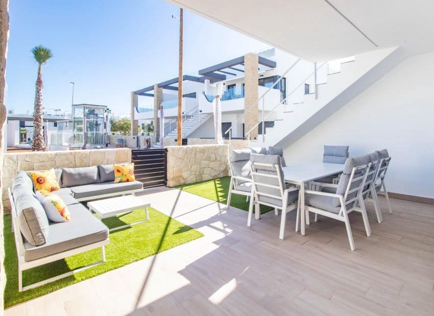 3 sovrum Bungalow till salu i Orihuela Costa med pool - 395 000 € (Ref: 9417622)