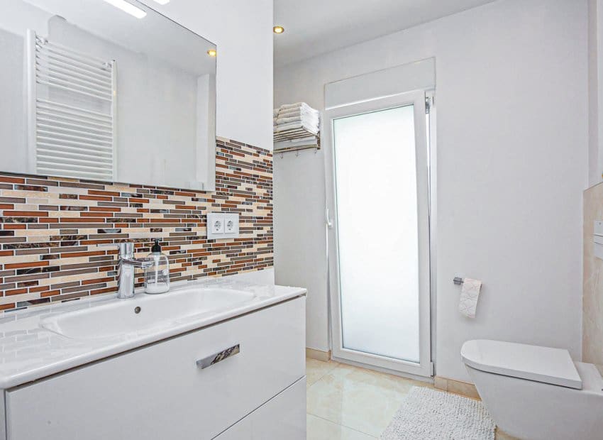 4 soverom Villa til salgs i La Zenia med svømmebasseng - € 1 350 000 (Ref: 9417623)