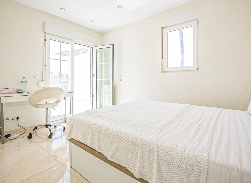 4 soverom Villa til salgs i La Zenia med svømmebasseng - € 1 350 000 (Ref: 9417623)