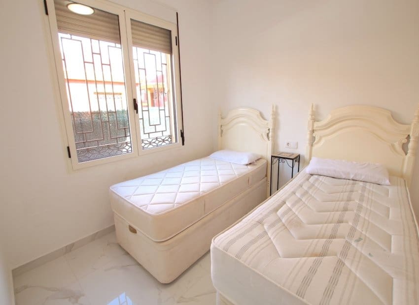 6 sovrum Villa till salu i Lo Crispin med pool - 395 000 € (Ref: 9417624)