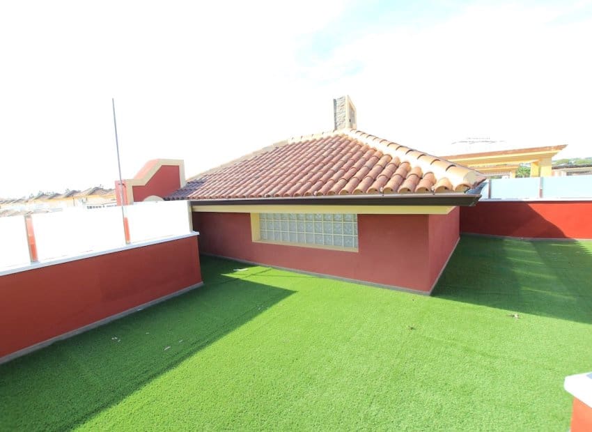 6 sovrum Villa till salu i Lo Crispin med pool - 395 000 € (Ref: 9417624)