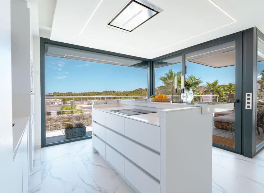 5 soveværelse Villa til salg i San Miguel de Salinas med swimmingpool - € 780.000 (Ref: 9417625)