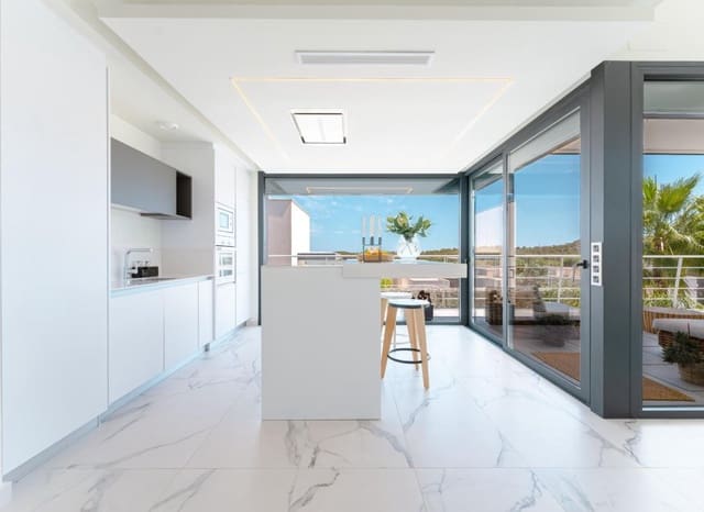 5 soveværelse Villa til salg i San Miguel de Salinas med swimmingpool - € 780.000 (Ref: 9417625)