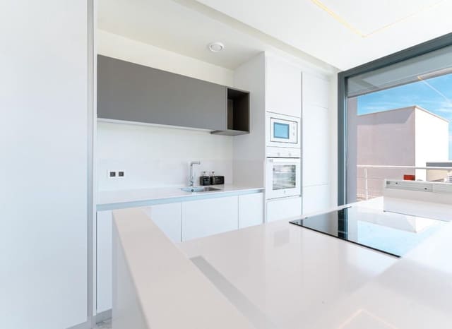 5 soveværelse Villa til salg i San Miguel de Salinas med swimmingpool - € 780.000 (Ref: 9417625)