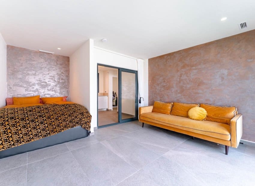 5 soveværelse Villa til salg i San Miguel de Salinas med swimmingpool - € 780.000 (Ref: 9417625)